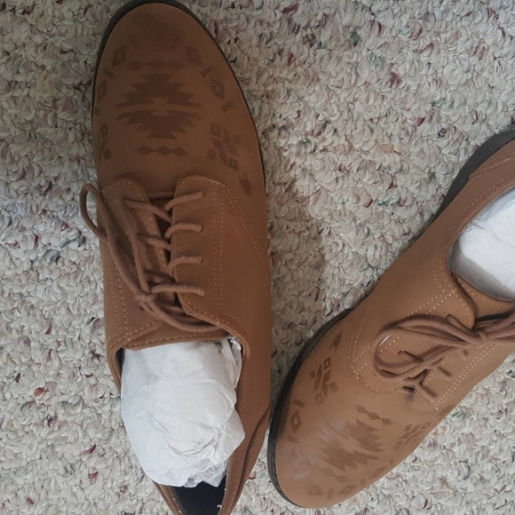 Brown shoes - Picture 6 of 6